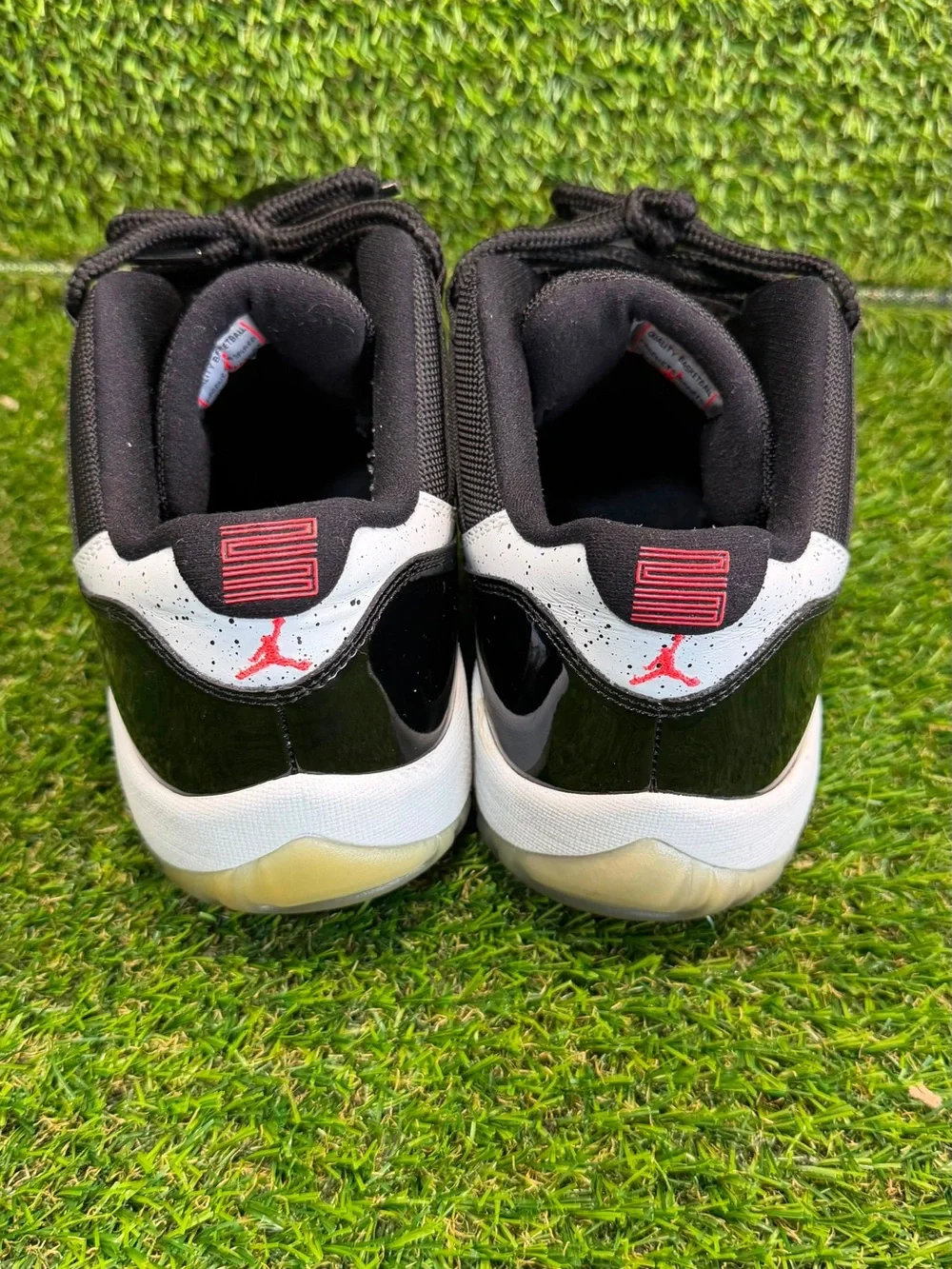 Air Jordan 11 Retro Low Infrared 23 Black Patent 528895-023 Men's Size 10.5